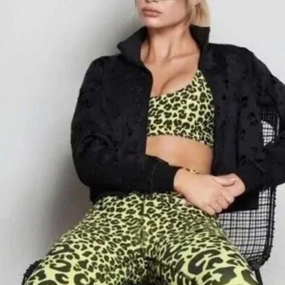 Good American Animal Print Yellow & Black Sports Bra, Size: 0 - Picture 14 of 14